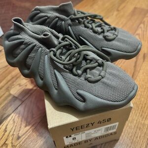 Yeezy 450 Cinder Grey Men’s 8